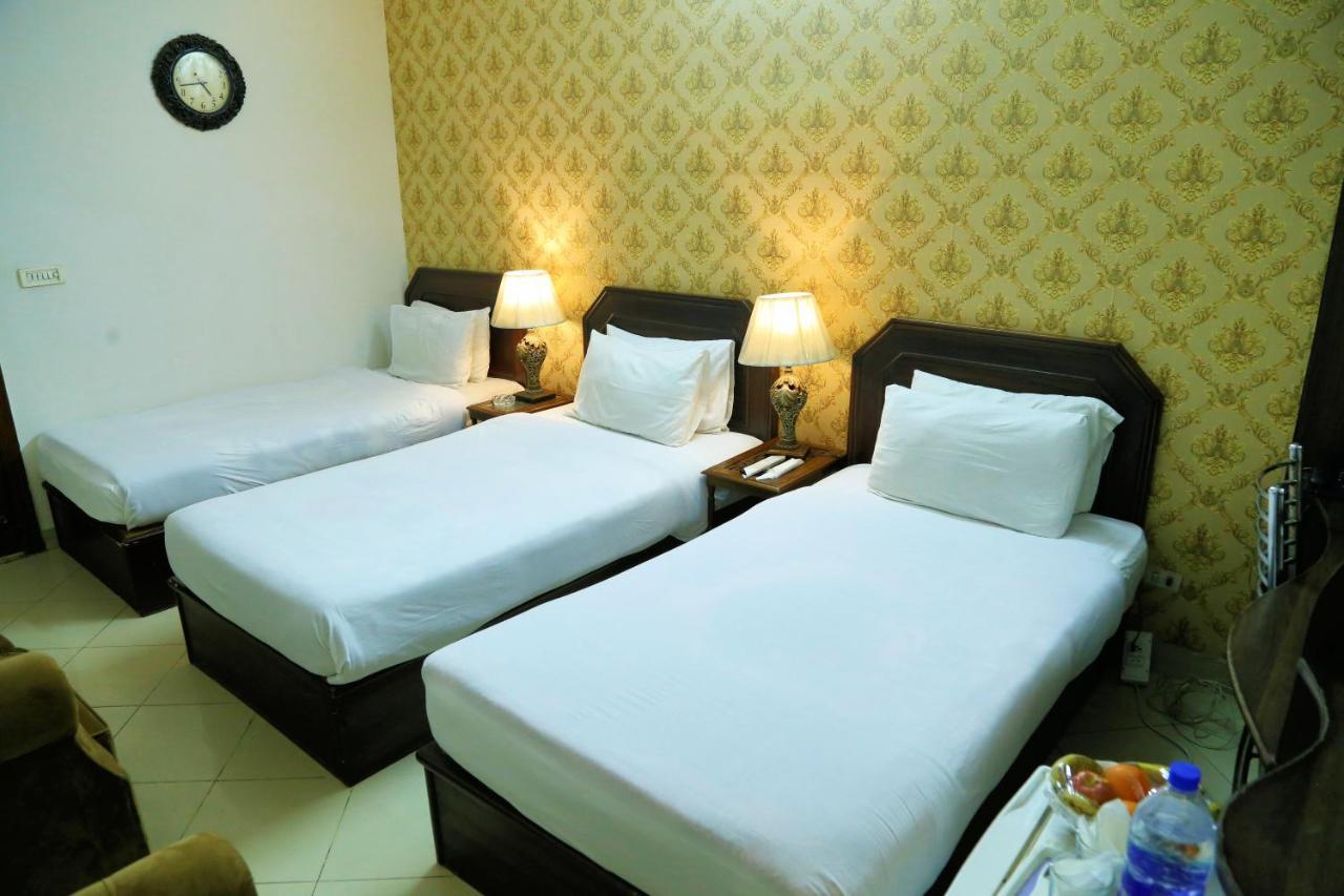 Fiesta Inn Hotel & Resorts Multan Exterior foto