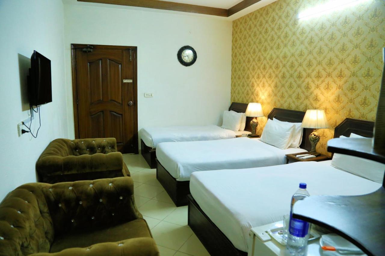 Fiesta Inn Hotel & Resorts Multan Exterior foto