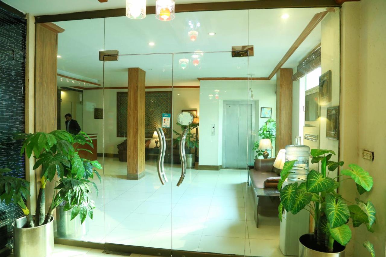 Fiesta Inn Hotel & Resorts Multan Exterior foto