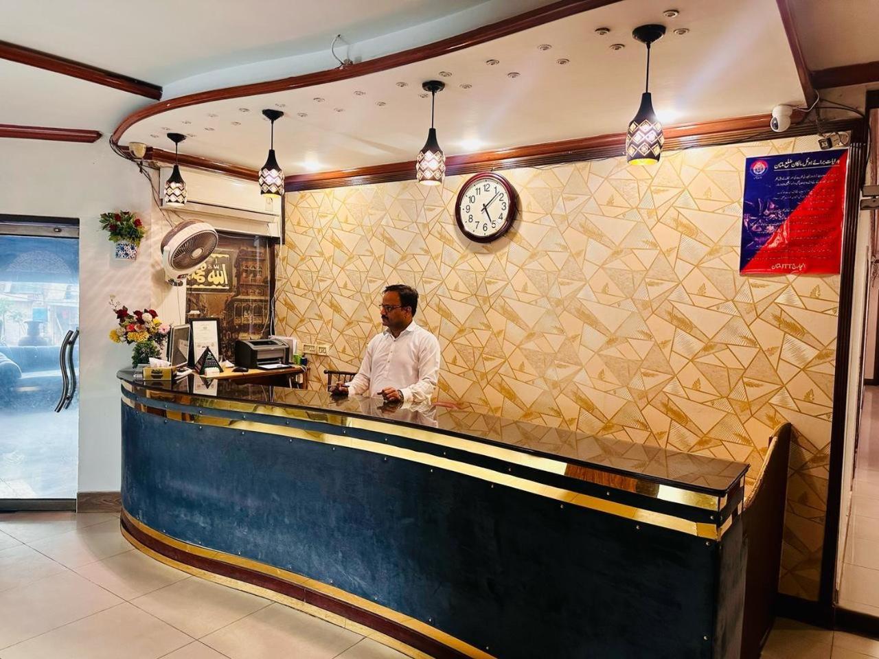 Fiesta Inn Hotel & Resorts Multan Exterior foto