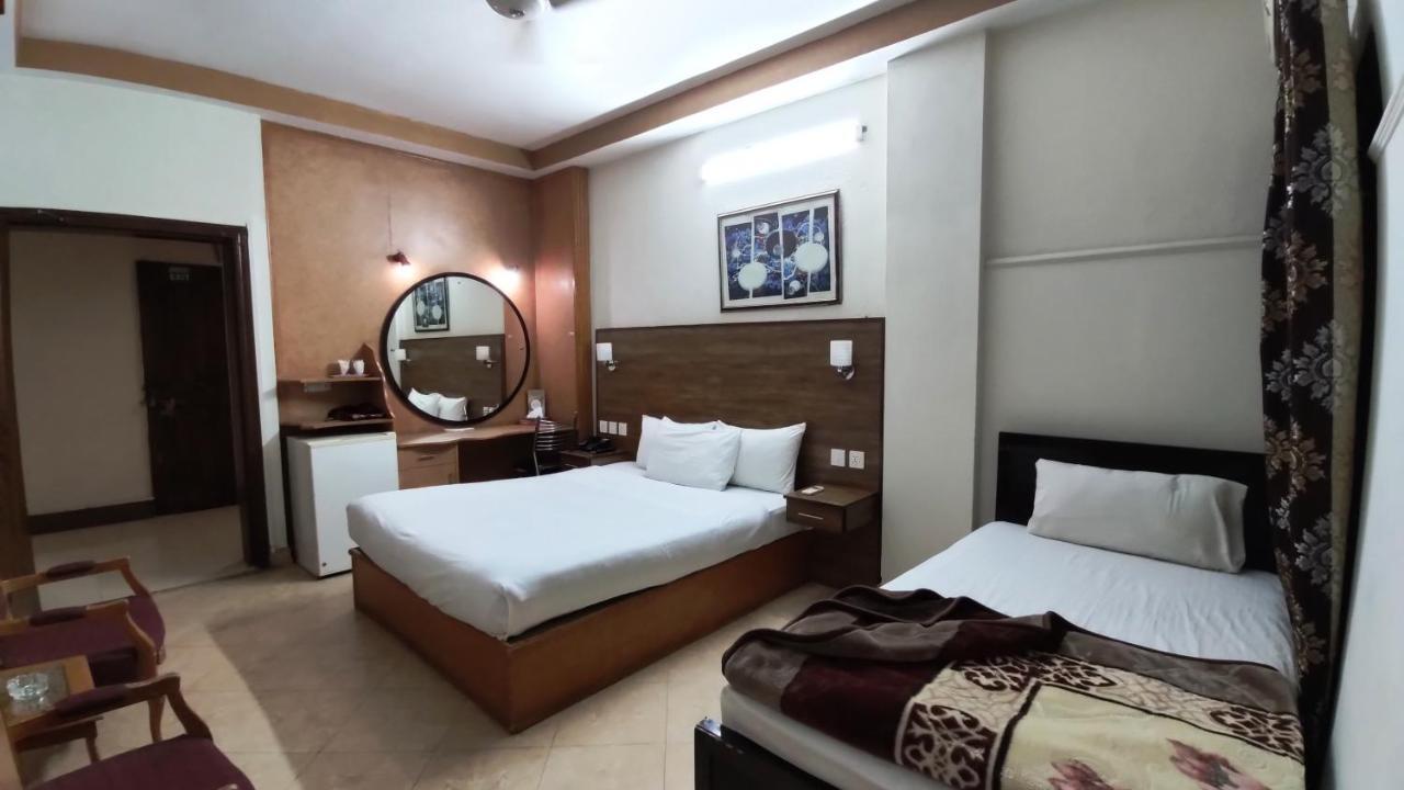 Fiesta Inn Hotel & Resorts Multan Exterior foto